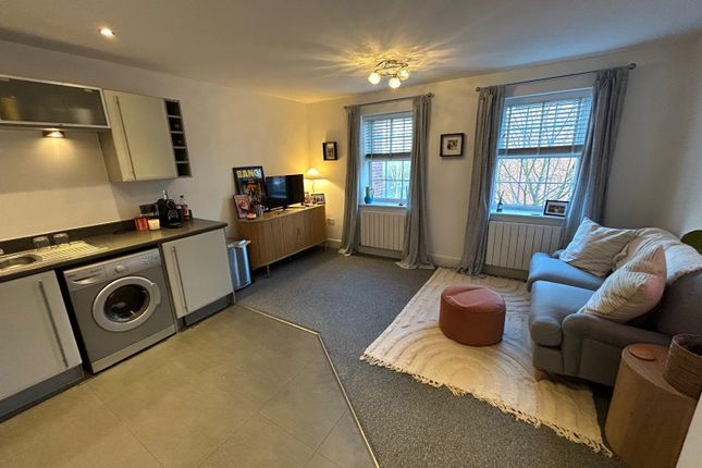 24, Cheal Close, Derby photo 3
