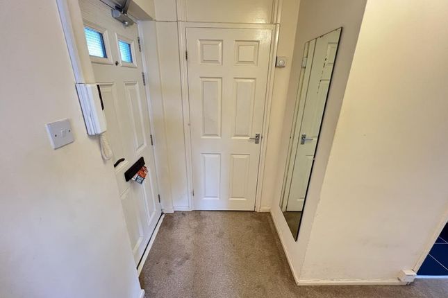 109, Plants Hill Crescent, Coventry photo 5
