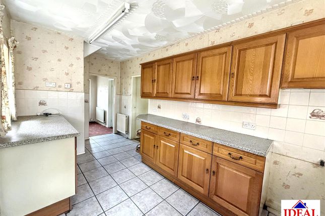 31, Beaumont Avenue, Woodlands, Doncaster photo 4