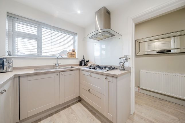 54 Apollo Avenue, Bury photo 4