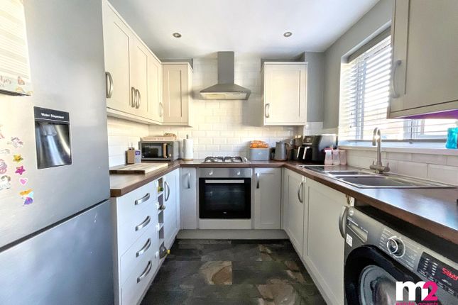 50, The Brades, Newport photo 3