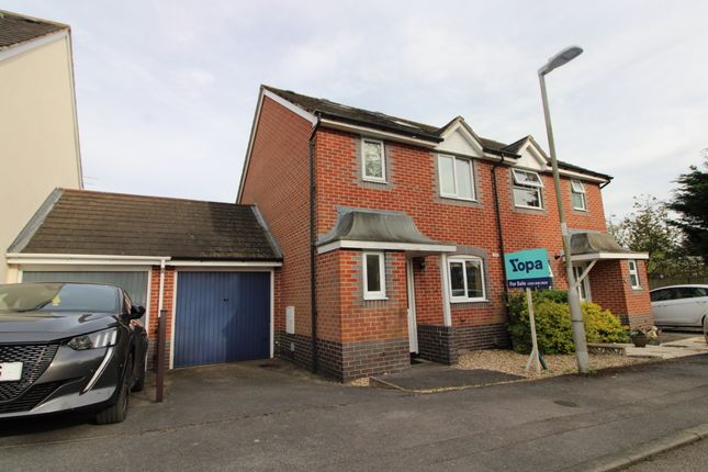 Thumbnail Semi-detached house for sale in Ludlow Close, Newbury