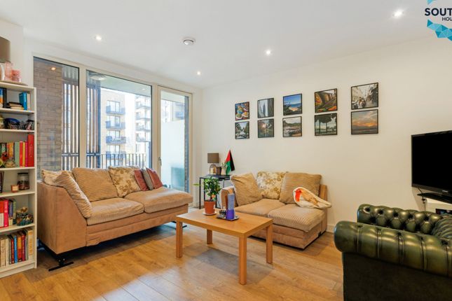 4 Nicholson Square, London photo 3