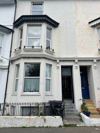 Thumbnail Flat to rent in 3 Deal Castle Road, Deal