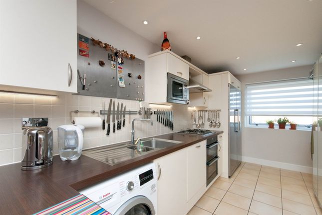 Flat 12, York Mansions West, York Avenue, Hove photo 4