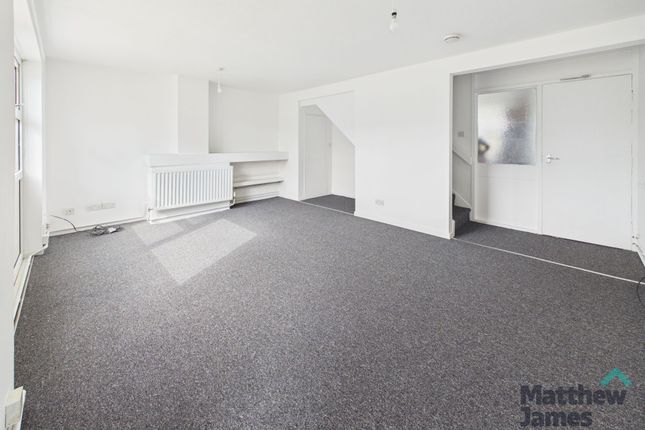 9 Ilex Close, Colchester photo 2