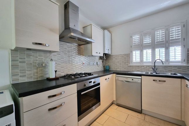 54 Maes Y Cadno, Bridgend photo 3