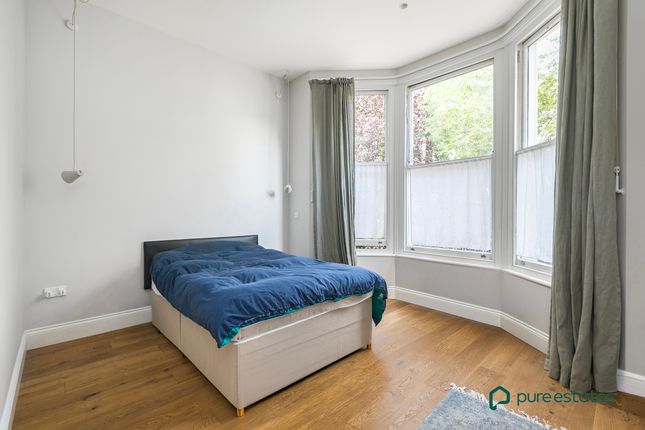 Woodchurch Road, London photo 4