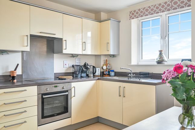 Flat 12, Assembly House, 1, Schoolgate Drive, Morden photo 3