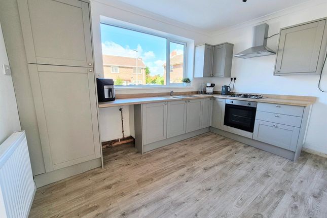 20, Pinewood Square, St. Athan photo 2