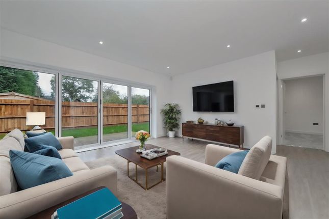 Detached bungalow for sale in West Avenue, Chiswell Green, St.Albans