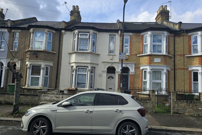 Terraced house to rent in Belgrave Road, London