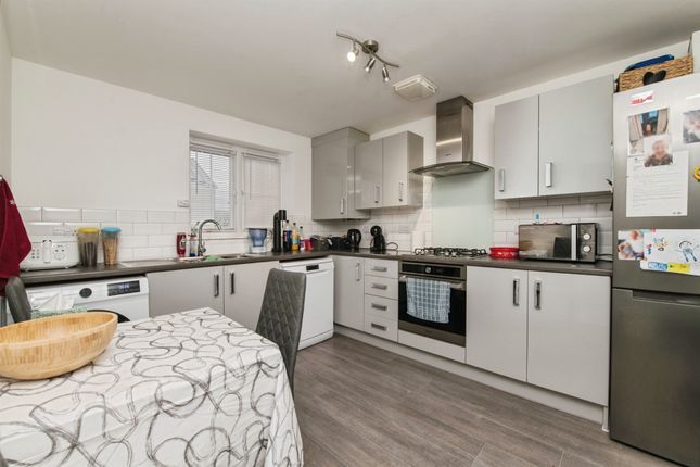 22, Charter Road, Axminster photo 3