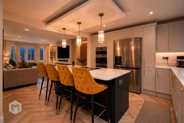 96 Madison Park, Bolton photo 2