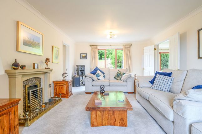 11, Okell Drive, Ross-on-Wye photo 3