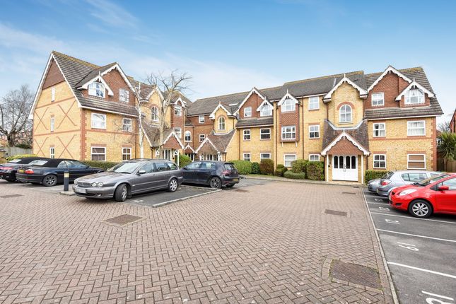 Thumbnail Flat to rent in Sovereign Court, Sunningdale, Ascot