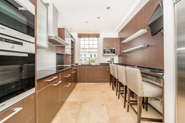 Flat 18, 169, Queen's Gate, London photo 2