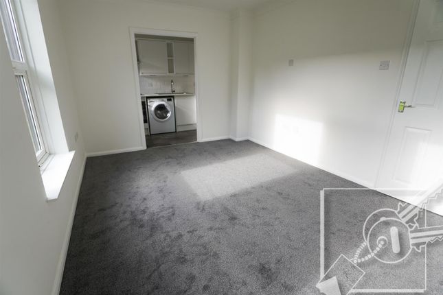 57 St James Oaks, Trafalgar Road, Gravesend photo 3