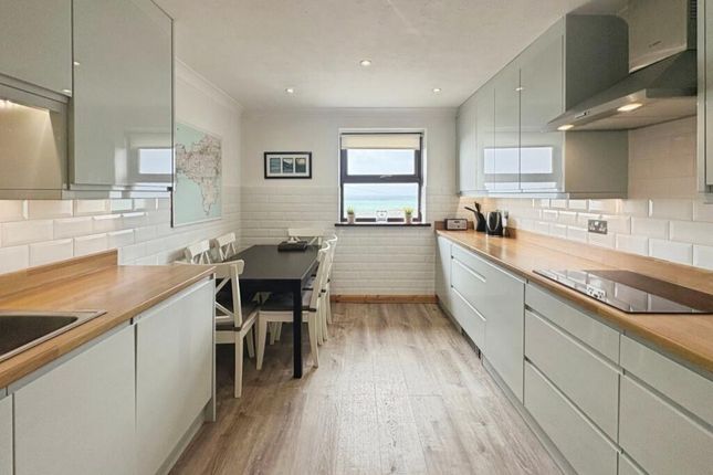 3 Highburrow, Loe Bar Road, Helston photo 3