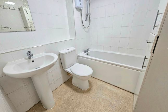 Flat 24, Bridge Court, Newhaven photo 5