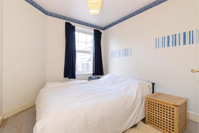 Flat for sale in Longfellow Road, Worthing