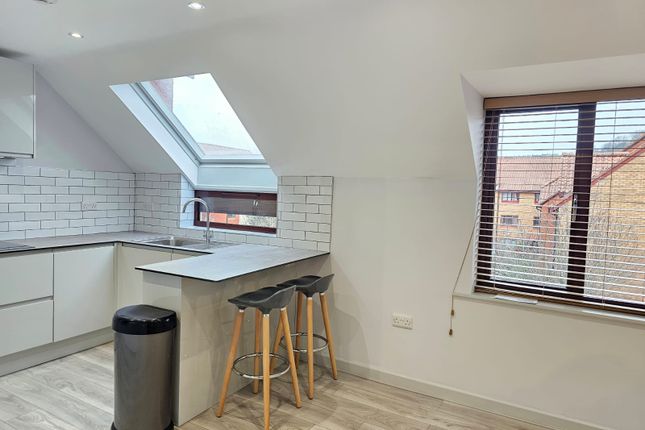 27 Hope Court, Bristol photo 4