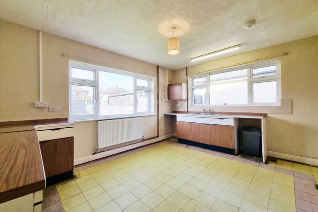 16, Northwood Drive, Sleaford photo 3