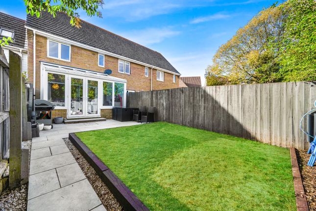 3, Holm Drive, DUNMOW photo 4