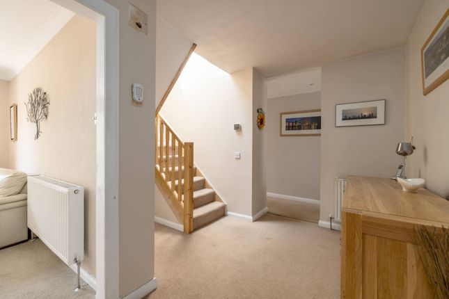 25, Dechmont Road, Edinburgh photo 4