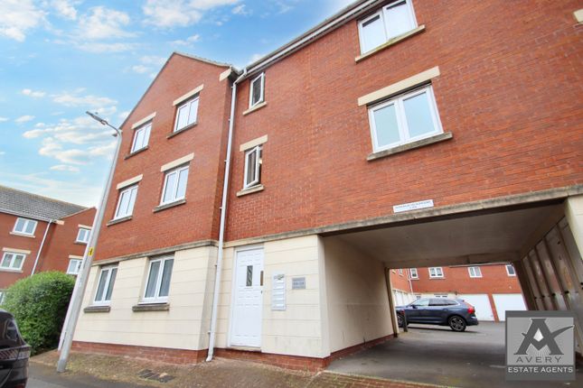 Flat to rent in Macfarlane Chase, Weston-Super-Mare