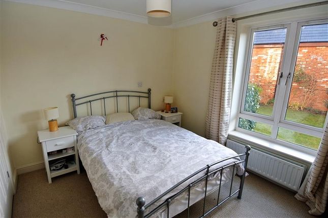 Flat 3 Balfour House, 5 Balfour Road, Weybridge photo 5