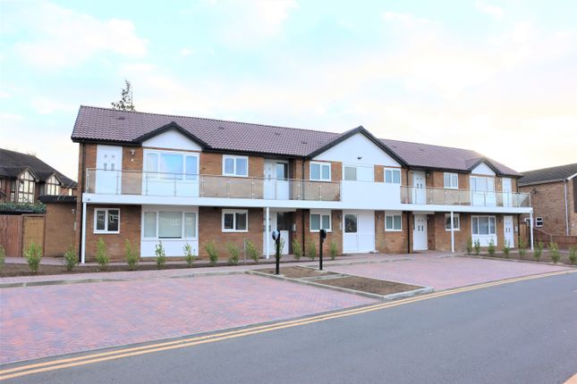 Thumbnail Terraced house to rent in Beaverbrook Court, Bletchley, Milton Keynes