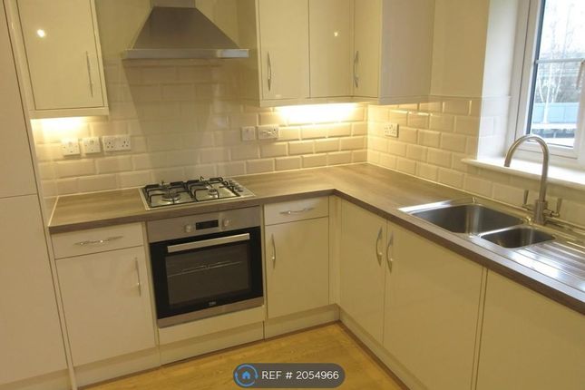 Flat to rent in Plumberow Avenue, Hockley