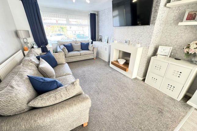 43 Buckingham Drive, Willenhall photo 2