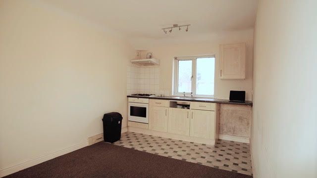 Flat 2, 21 Howe Road, Loughborough photo 3