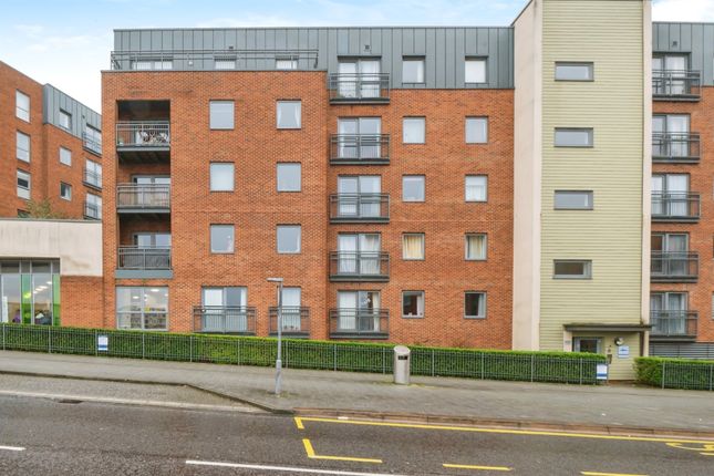 Flat for sale in John Thornycroft Road, Southampton