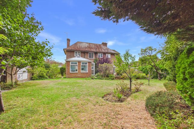 131, Comptons Lane, Horsham photo 2