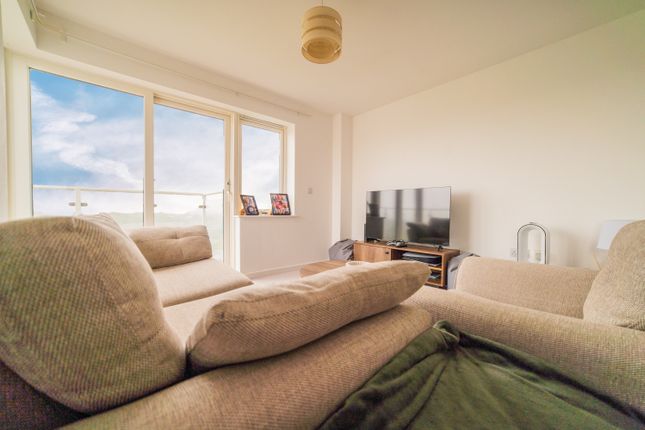 25, The Pinnacle, Trem Elai, Penarth photo 4