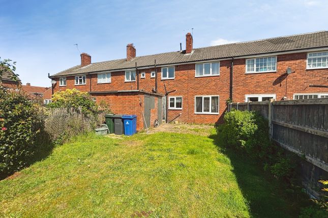 15, Springfield Avenue, Doncaster photo 4