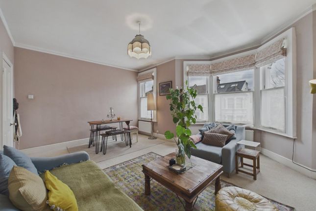 Flat A, 42, Leghorn Road, London photo 2