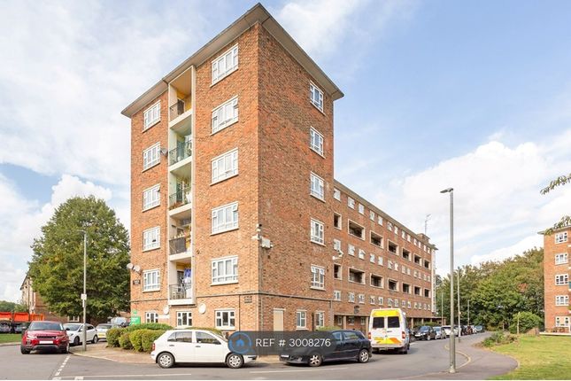 Flat, Pearson House Horne Way, London photo 2
