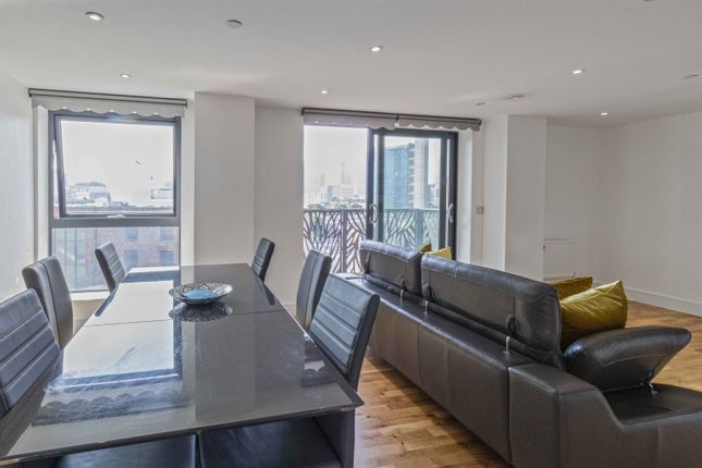 126 Cityview Point, 13 Leven Road, London photo 2