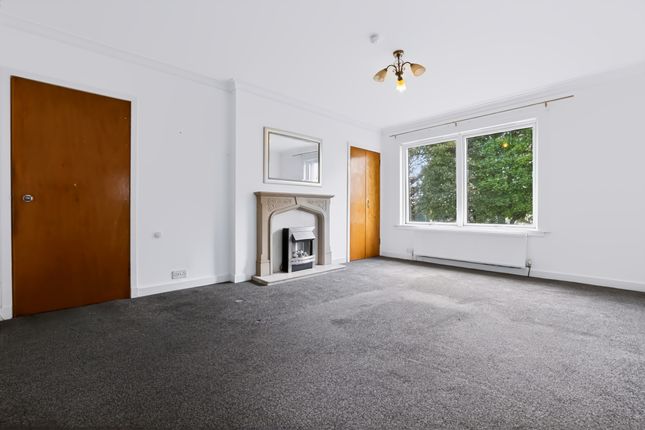 69 Chisholm Place, Grangemouth photo 2