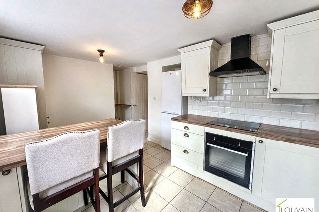 90 Ashvale, Tredegar photo 4