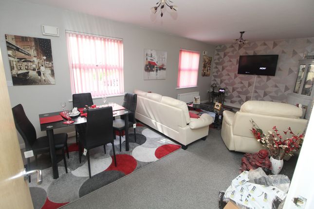 Flat for sale in Sheep Way, Redhouse Park, Milton Keynes