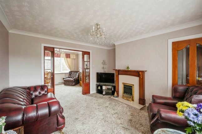 22, Southfield Crescent, Rotherham photo 3