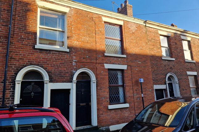 Terraced house to rent in Preston, Lancashire