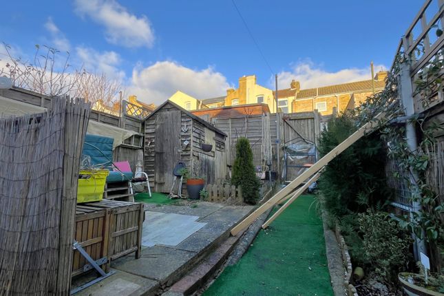 44, Douglas Road, Kent photo 2