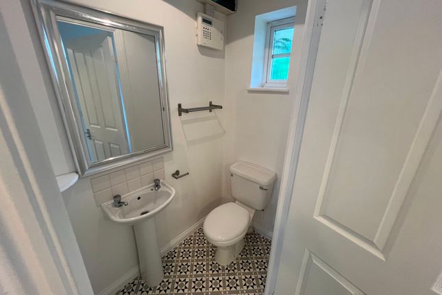 78 Park Drive, Nottingham photo 5