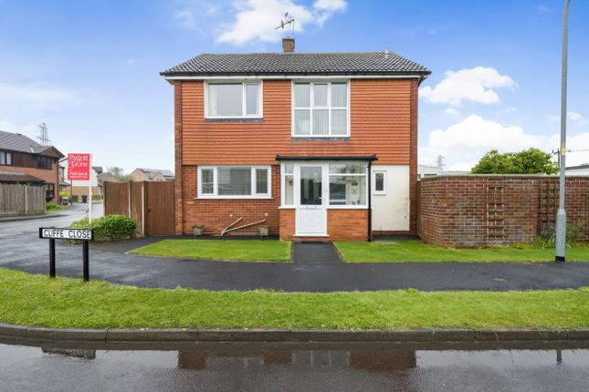 Detached house for sale in Cliffe Close, Ruskington, Sleaford, Lincolnshire